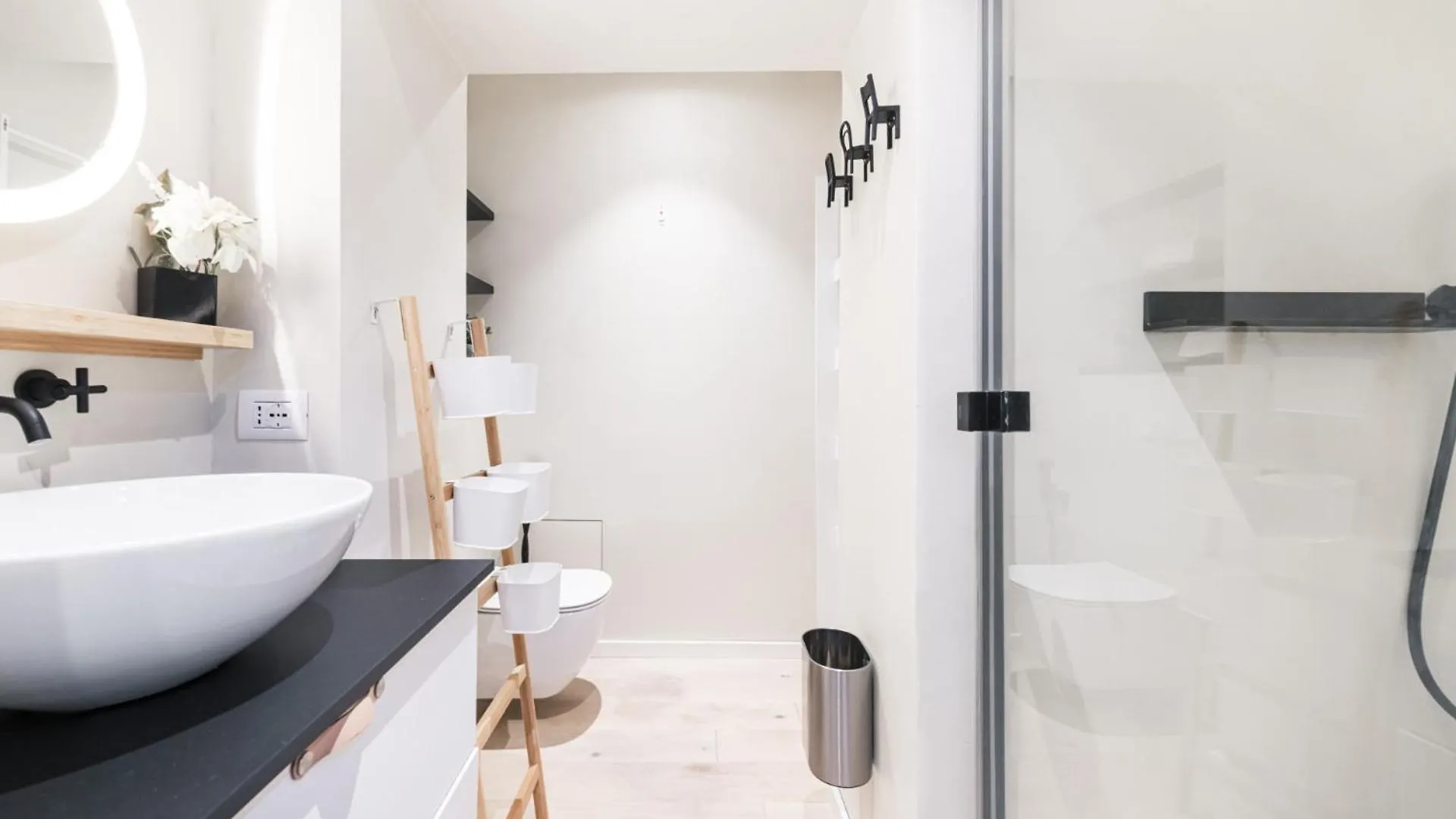 Easylife - Comfort Ed Eleganza In Porta Venezia Milano 0*,  Italien